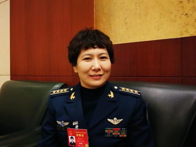 解放军女代表刘文力妇女节祝福全国女性